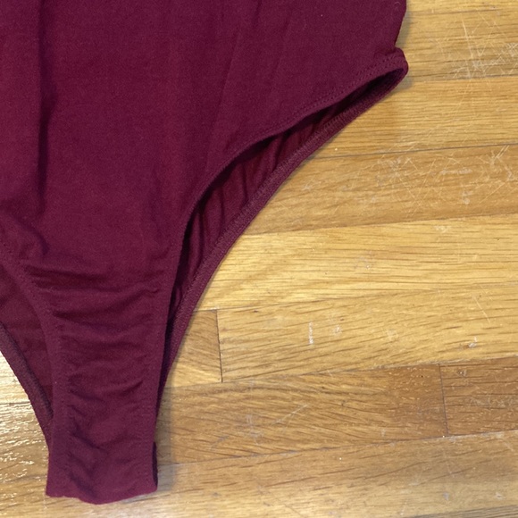 *last chance!!* LUSH | Women’s maroon deep v-neck sleeveless tank top bodysuit - Picture 14 of 15